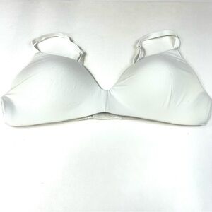 Victorias Secret 38C Tshirt Lightly Lined Wireless Bra Solid White No Wire #2156